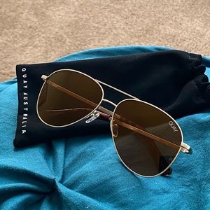 QUAY Australia polarized aviator sunglasses